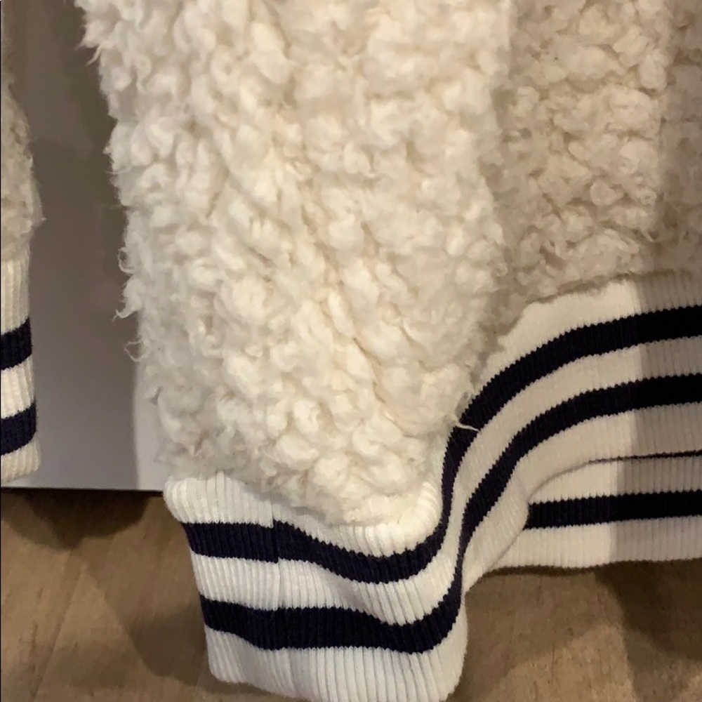 fuzzy jacket - Picture 2 of 3